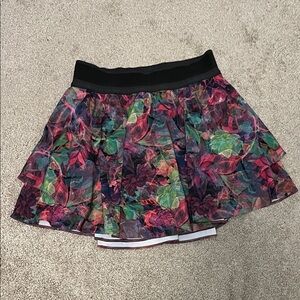Lululemon athletica floral Multicolor Women's Skirt size 6